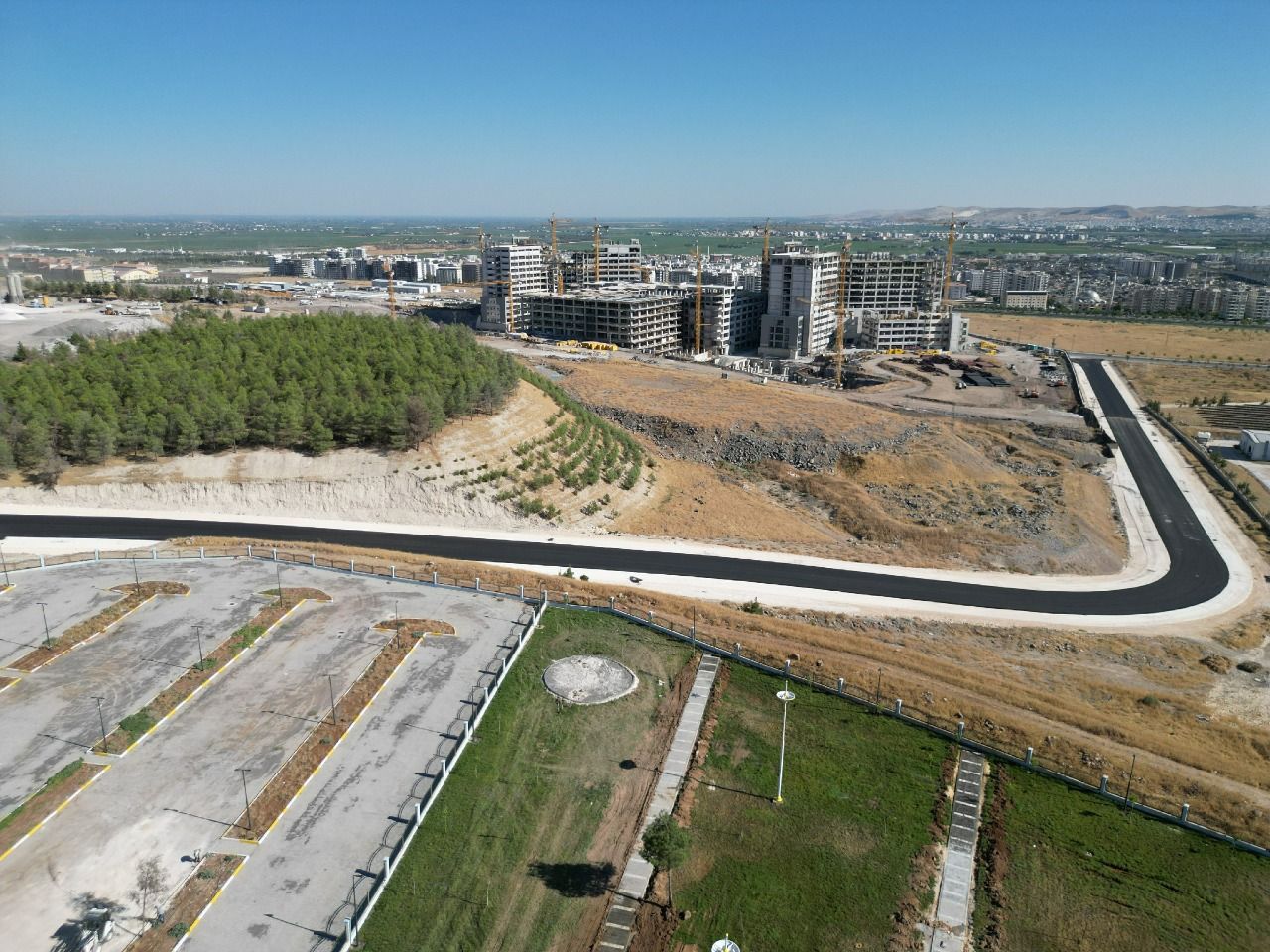 Kır düğün bahçesi yolu asfaltlandı