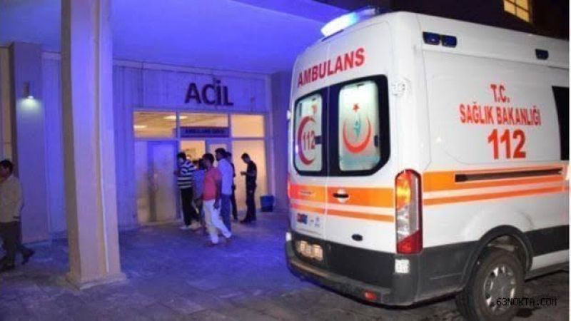 Şanlıurfa’da otomobil tıra çarptı:4 yaralı