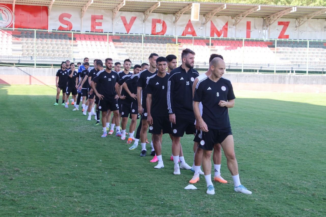 Karaköprü Belediyespor Bornovaspor hazırlıklarını tamamladı