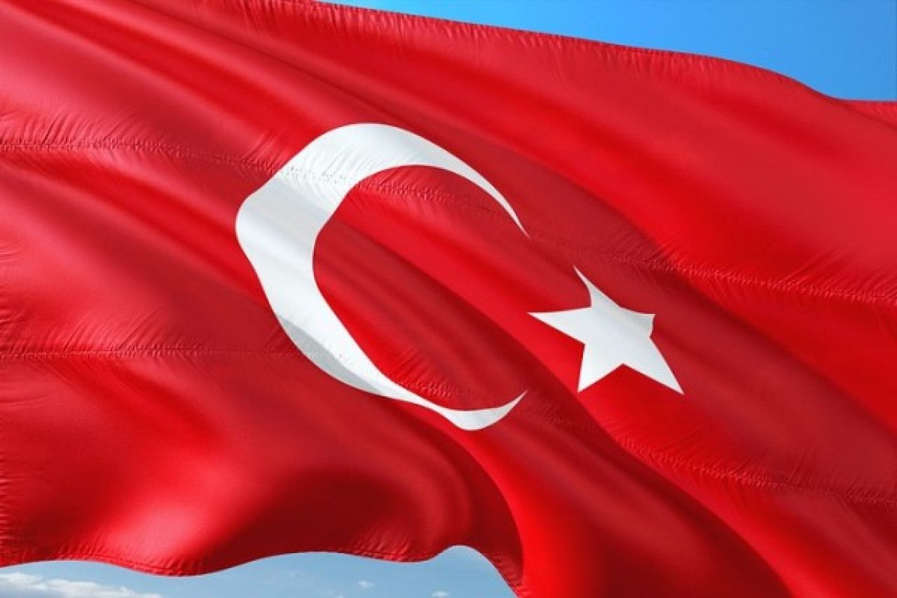 Kayseri’de silahlı saldırıda yaralanan polis memuru şehit oldu