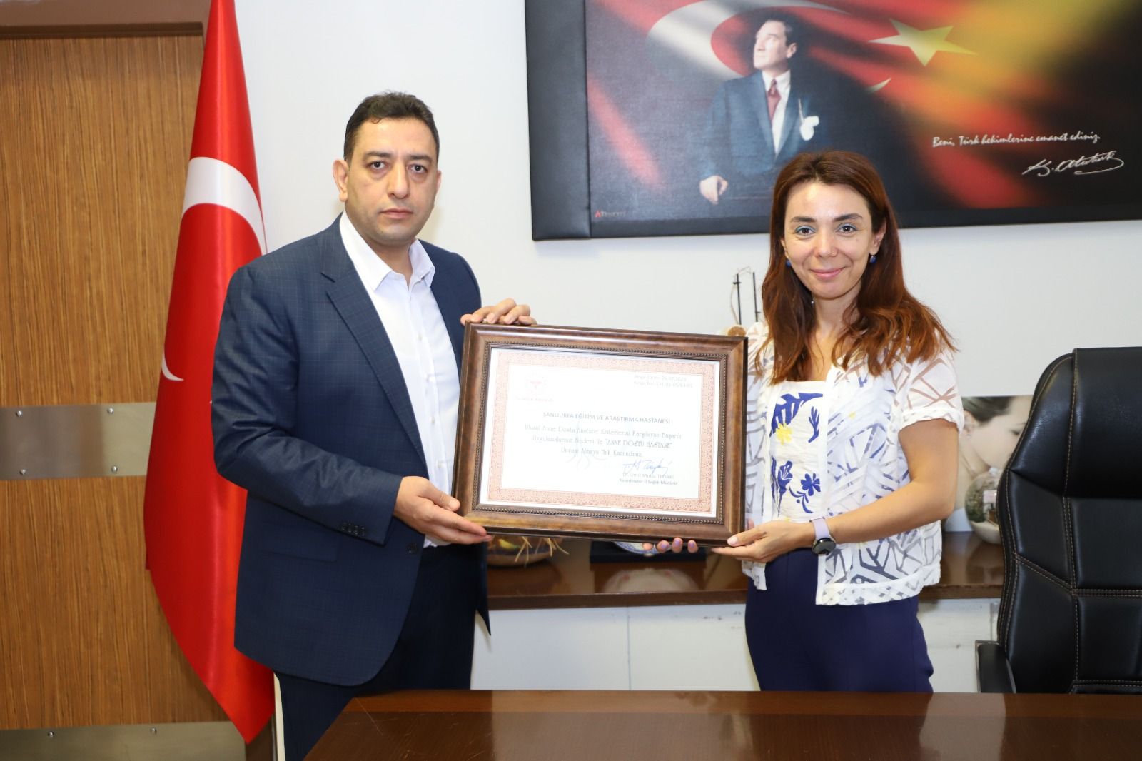 Sağlık Bakanlığı tarafından Şanlıurfa’daki hastaneye ‘Anne Dostu” plaketi verildi