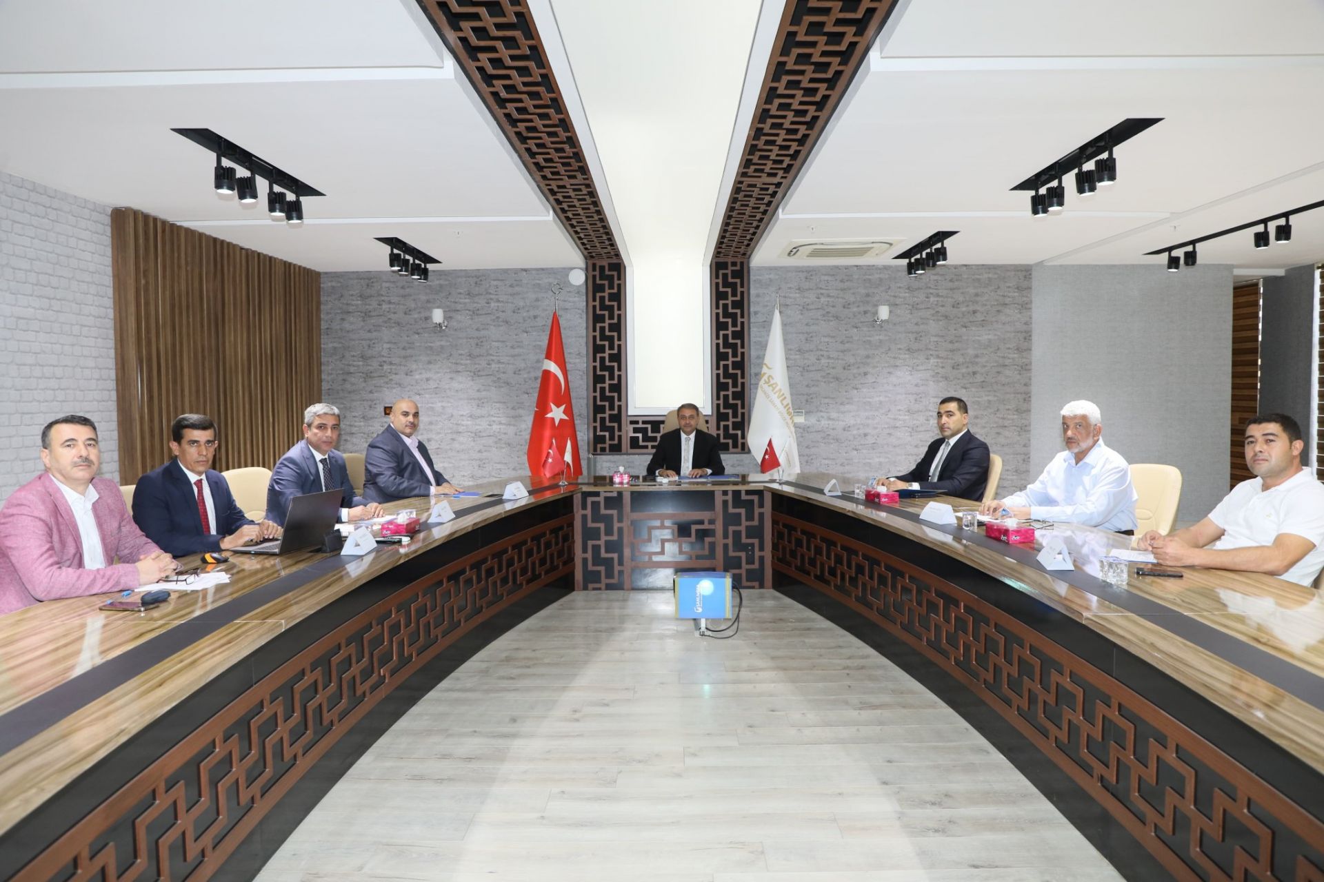 Şanlıurfa Organize Sanayi Bölgesi (OSB) yönetim kurulu Vali Şıldak Başkanlığında toplandı