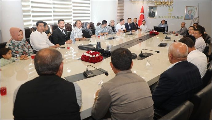 Vali Şıldak Şehit Ve Gazi Aileleriyle Buluştu