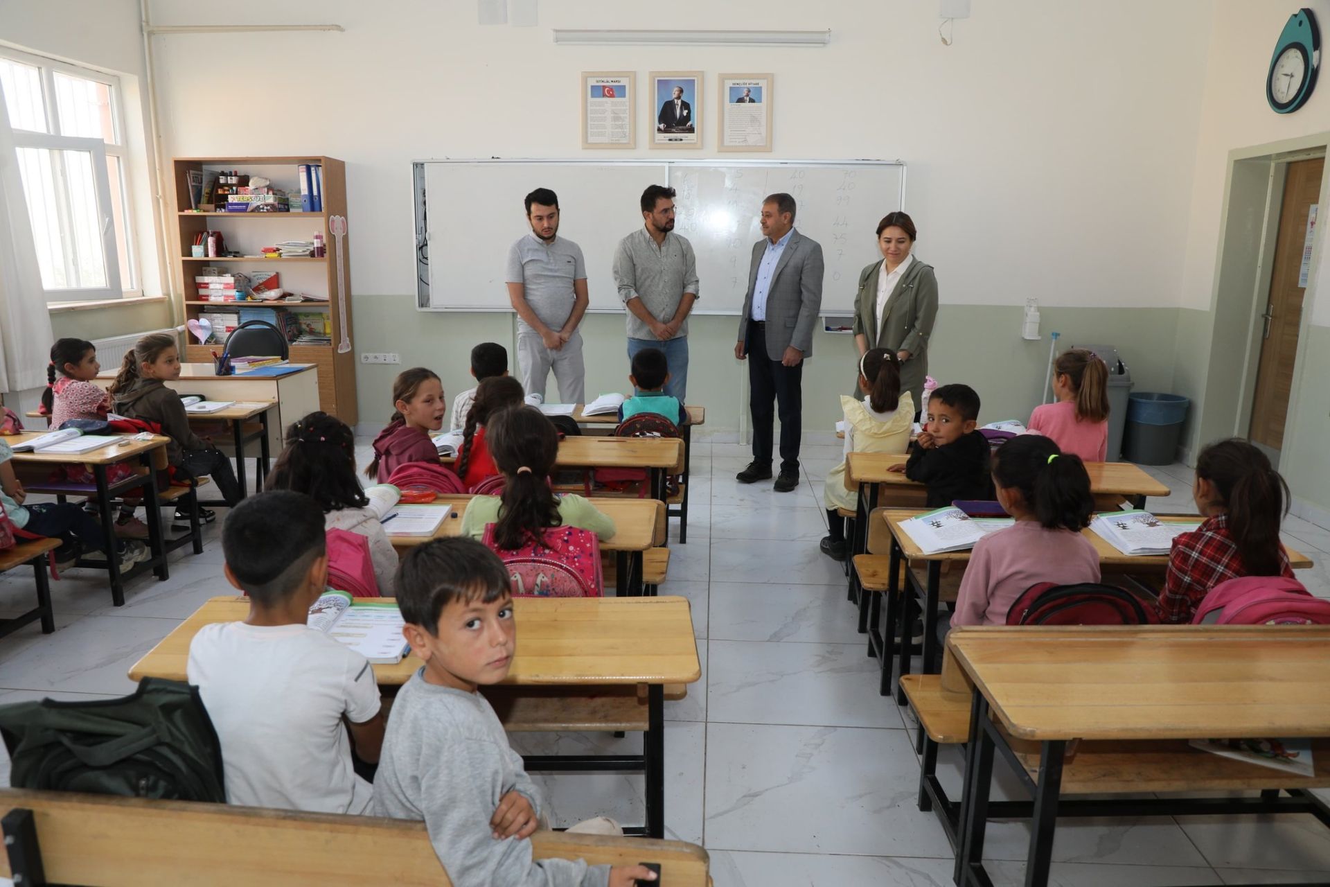 Vali Şıldak öğrencilere sürpriz yaptı