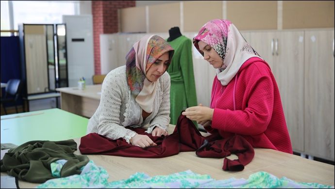 Karaköprülü Kadınlardan Başkan Baydilli’ye Teşekkür