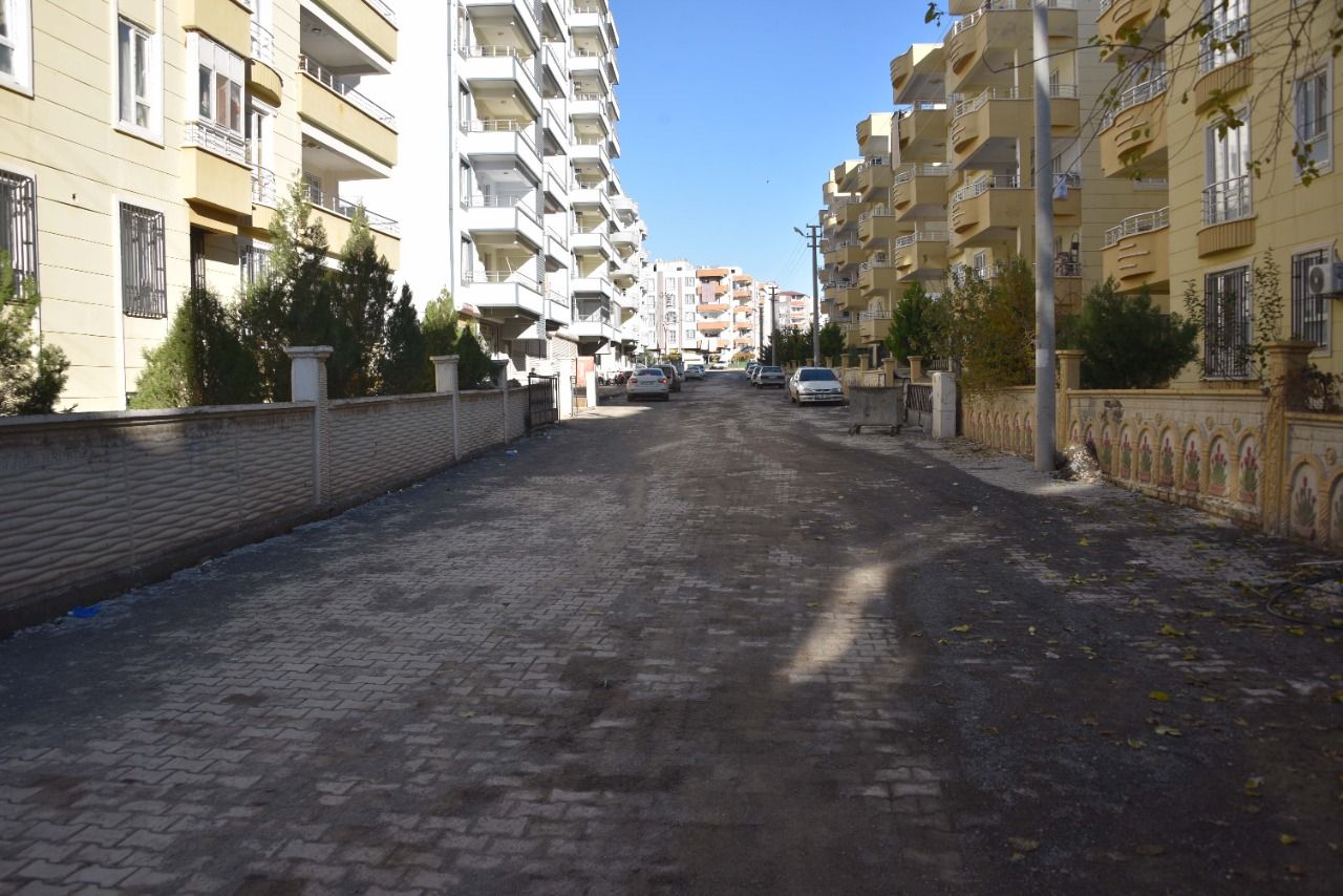 Siverek’te üstyapı yenileme çalışmaları aralıksız devam ediyor