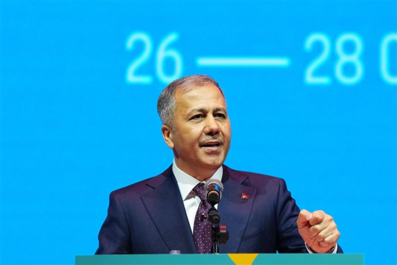 TIR şoförünü rehin alan kişiyi Bakan Yerlikaya ikna etti