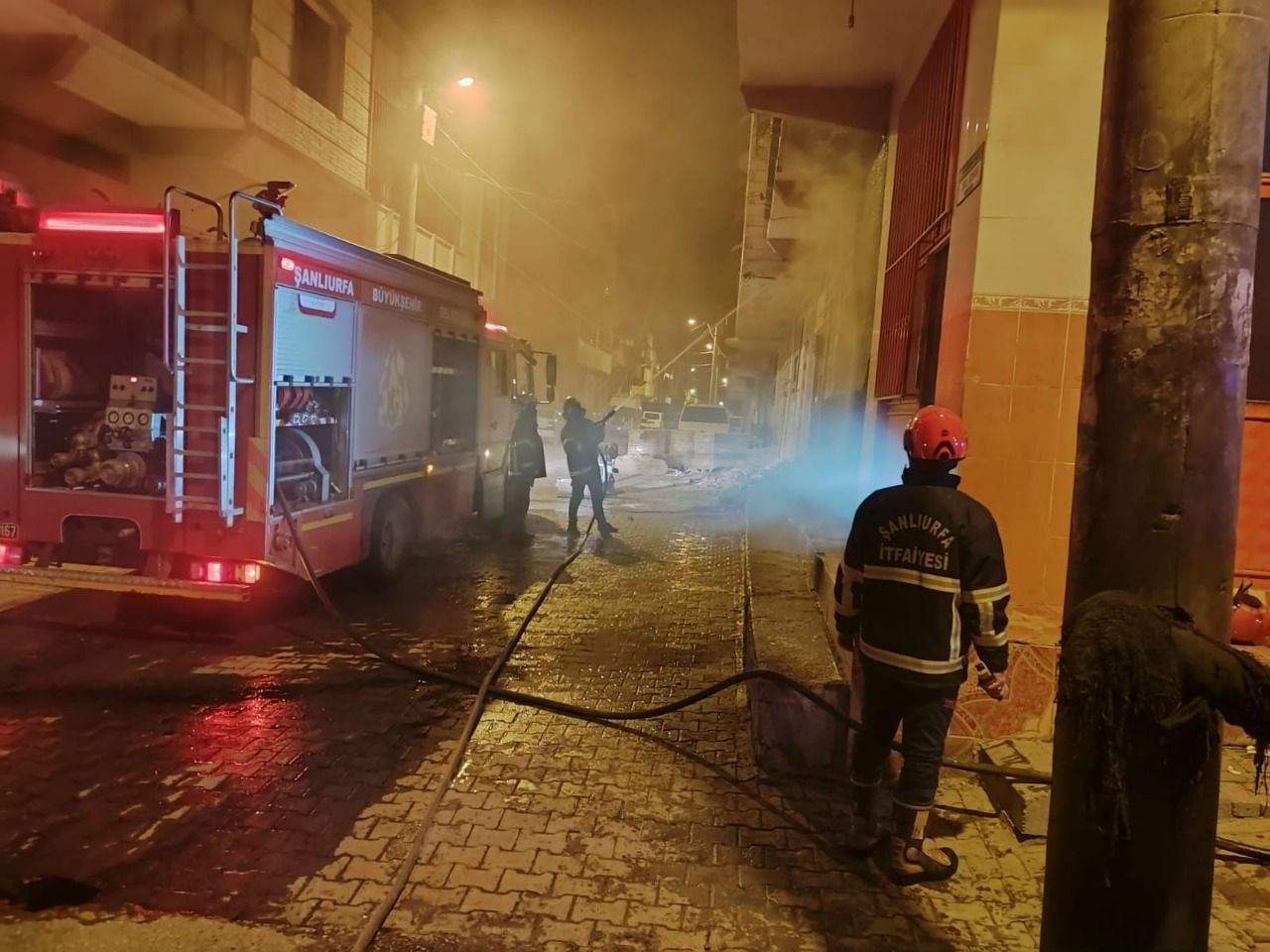 Urfa’da işyeri yangını