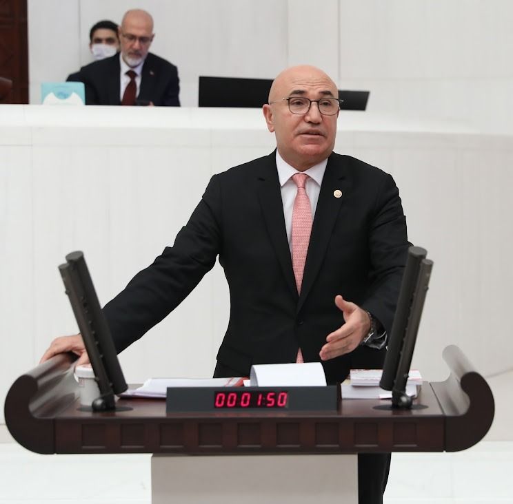 Sağlık yönetimi mezunlarının atama sorunu meclise taşındı