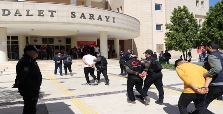 Şanlıurfa’da asayiş uygulamalarında yüzlerce kişi tutuklandı