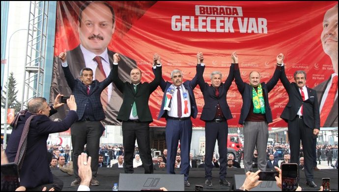 İlk Halk Buluşması’na On Binler Akın Etti