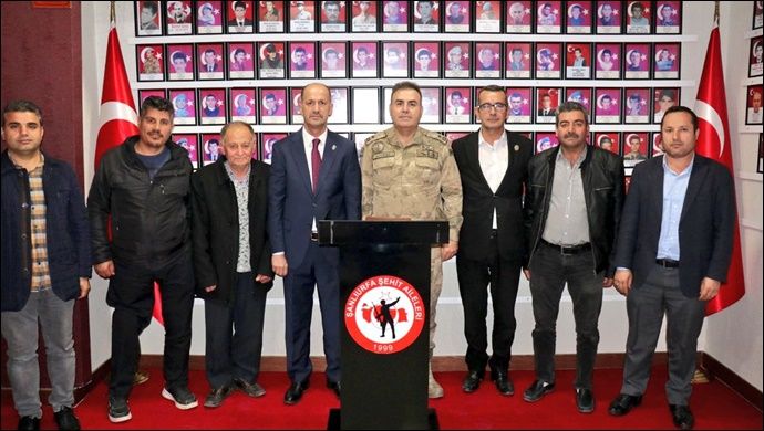 Mücahit Paşa’dan Şehit Gazi Derneğine Ziyaret.
