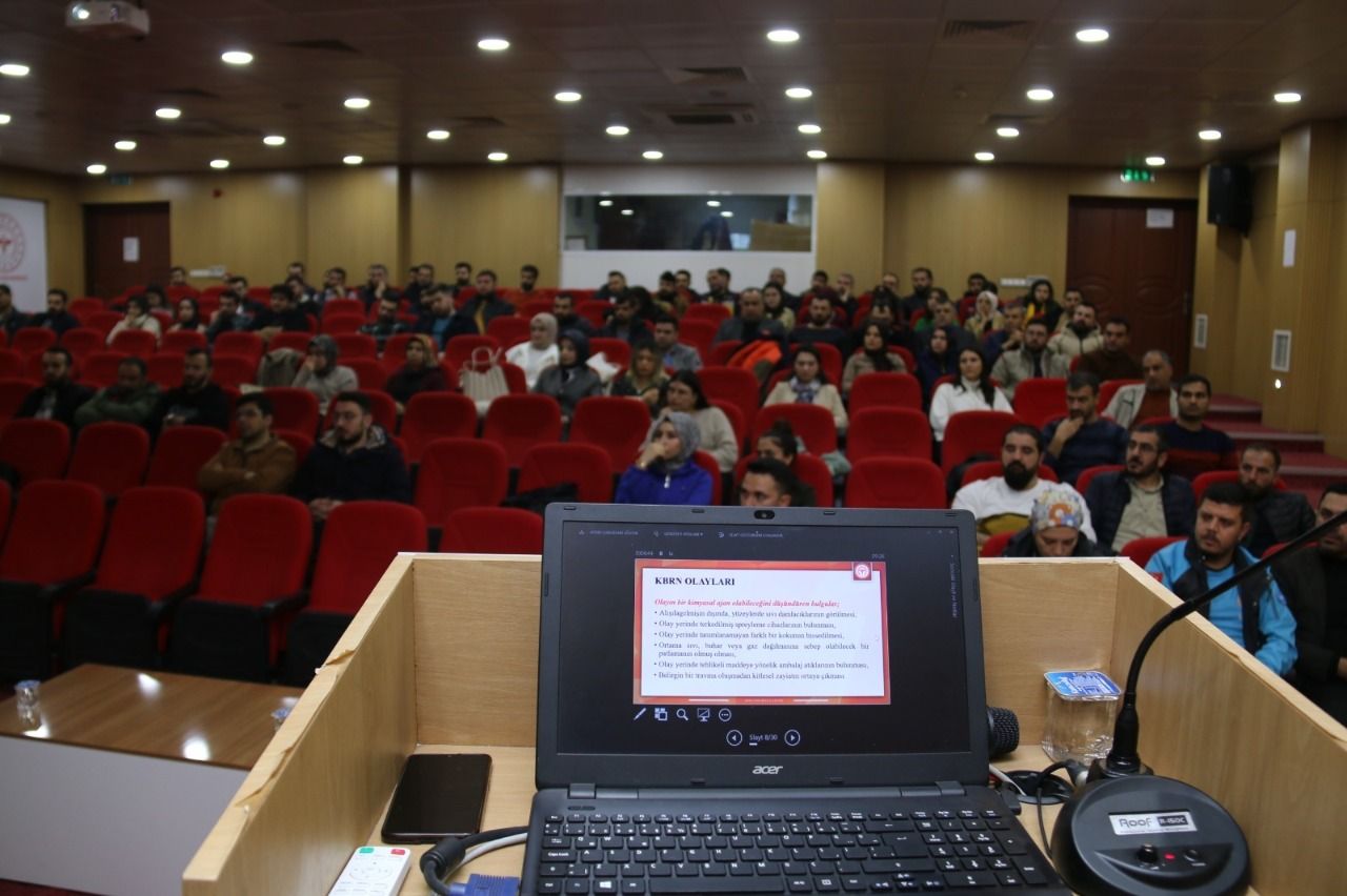 Sağlık personelinie KBRN farkındalık eğitimi verildi