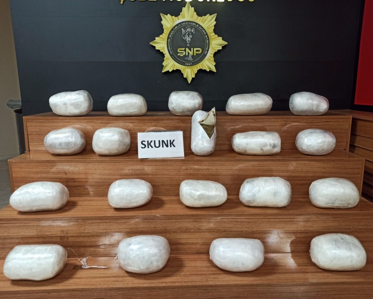 Şanlıurfa’da 20 kilogram Skunk ele geçirildi