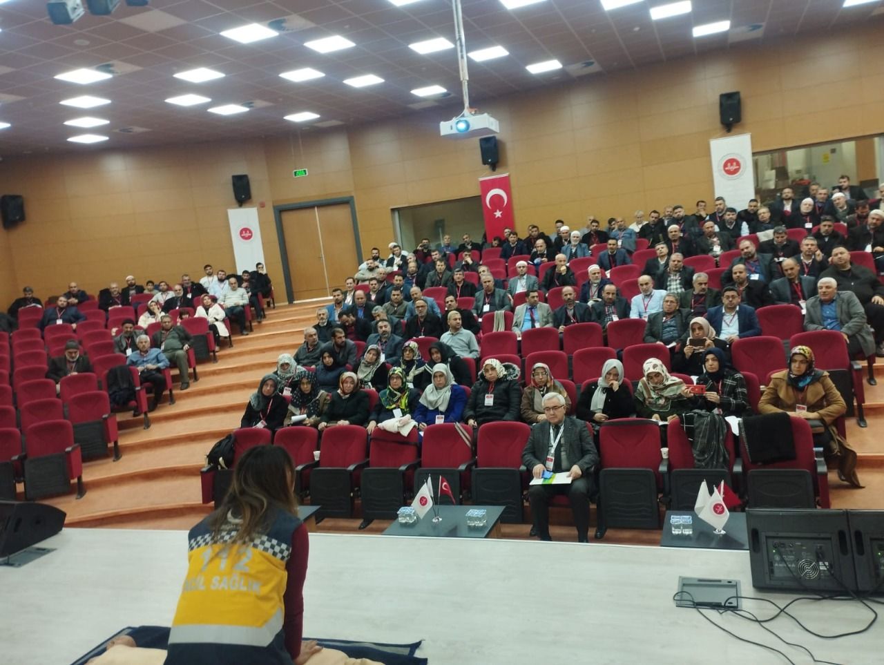 Şanlıurfalı umrecilere ilk yardım farkındalık eğitimi verildi