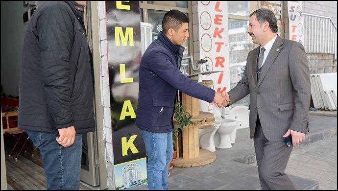 Başkan Baydilli Seyrantepe’de Esnaf Ve Vatandaşlara Projelerini Anlattı