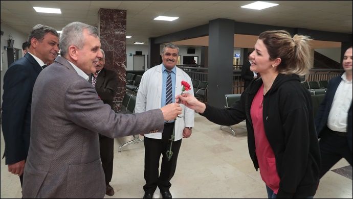 Başkan Beyazgül’den 14 Mart Tıp Bayramı Ziyareti