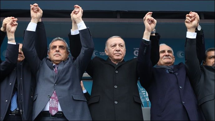 Cumhurbaşkanı Erdoğan, “bizim siyasetimiz eser ve hizmet siyasetidir”