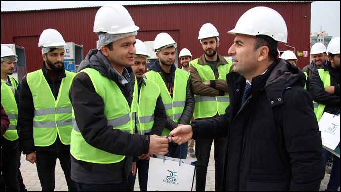 Dicle elektrik Harran üniversitesi öğrencilerine kapılarını açtı