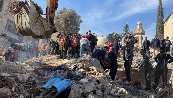 İsrail yardım bekleyen Filistinlileri hedef aldı