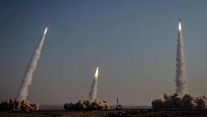 İsrail: İran yaklaşık 290 füze ve İHA ile saldırdı