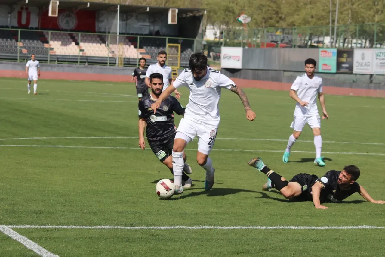 Karaköprü Belediyespor, 90+5’inci dakikada beraberliği yakaladı