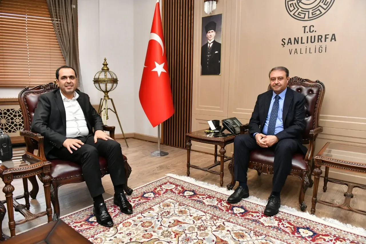 Birecik Belediye Başkanı Mehmet Begit, Vali Hasan Şıldak’ı ziyaret etti