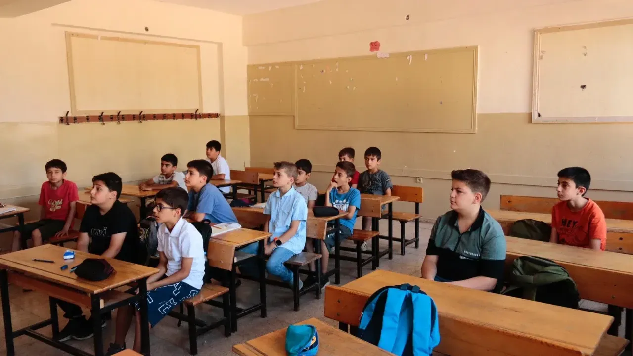 TÜGVA Siverek 4 bin öğrenciyle “Yaz Okulu Projesi”nin açılışını yaptı