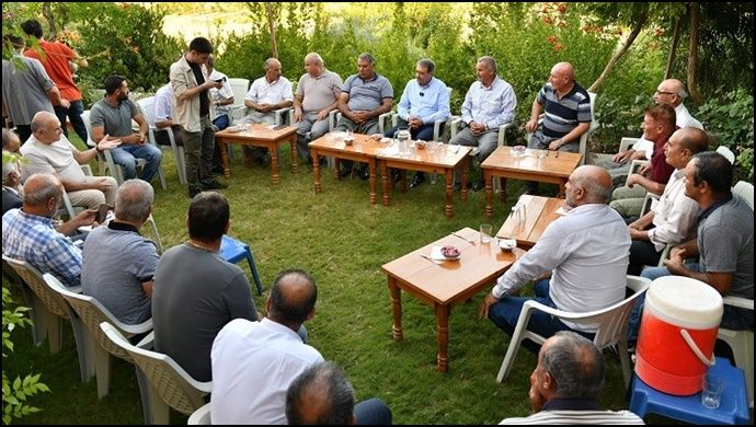 Vali Şıldak Vatandaşları Hanelerinde Ziyaret Etti