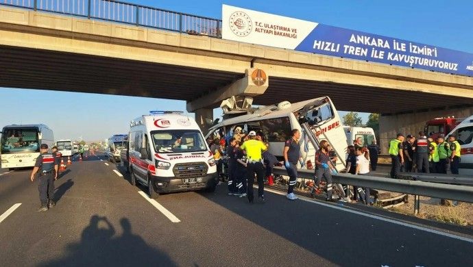 Ankara’da kaza: 11 ölü, 24 yaralı