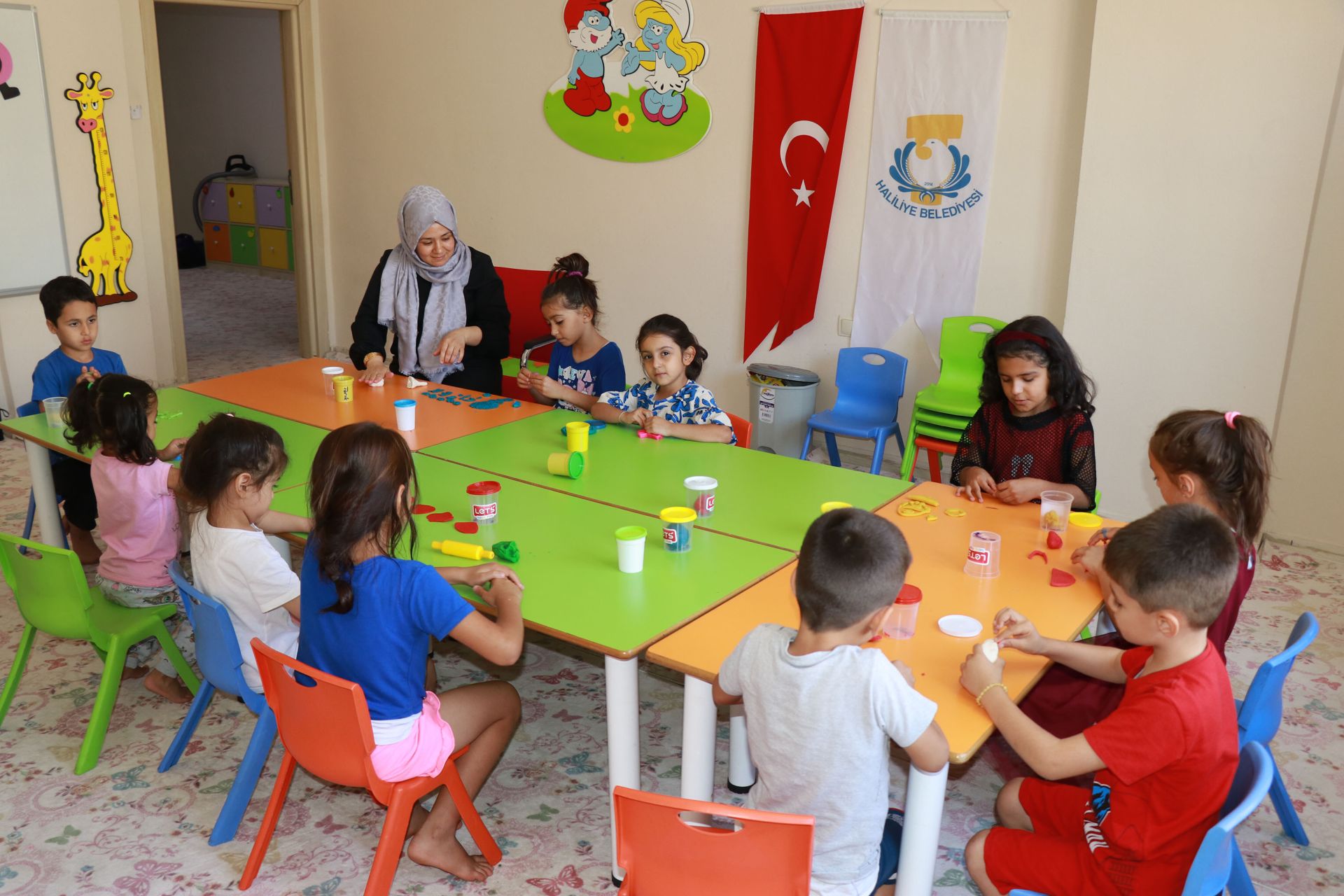 Haliliye Belediyesi ile anneler öğreniyor çocuklar eğleniyor