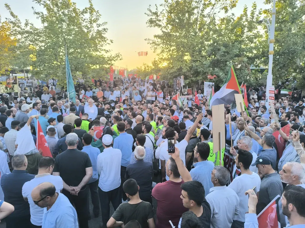 Hanniye ‘nin son çağrısına Şanlıurfa’da binlerce kişi katıldı