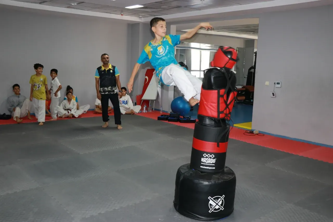 Lisanslı Sporculardan Başkan Canpolat’a Teşekkür