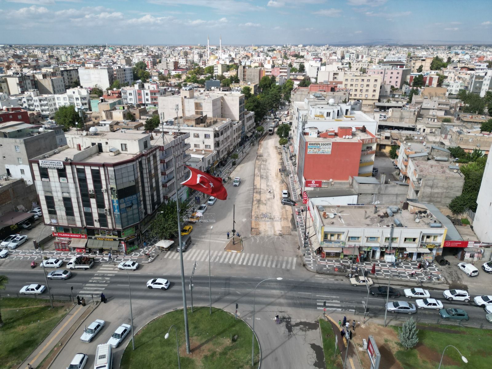 Büyükşehir ‘den Viranşehir’de yol yenileme çalışmaları