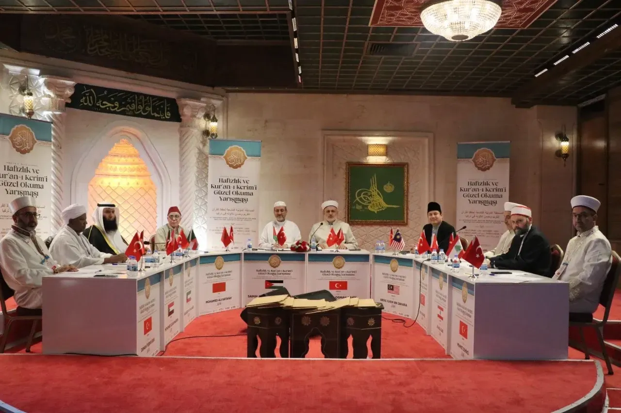Şanlıurfa ‘da düzenlenen uluslararası hafızlık ve Kur’an -ı Kerim güzel okuma yarışması sona erdi