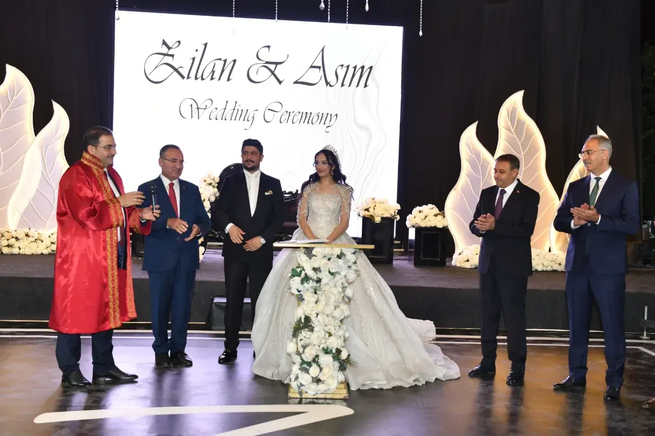 Şanlıurfa’da Siyaseti ve İş Dünyasını Buluşturan Düğün