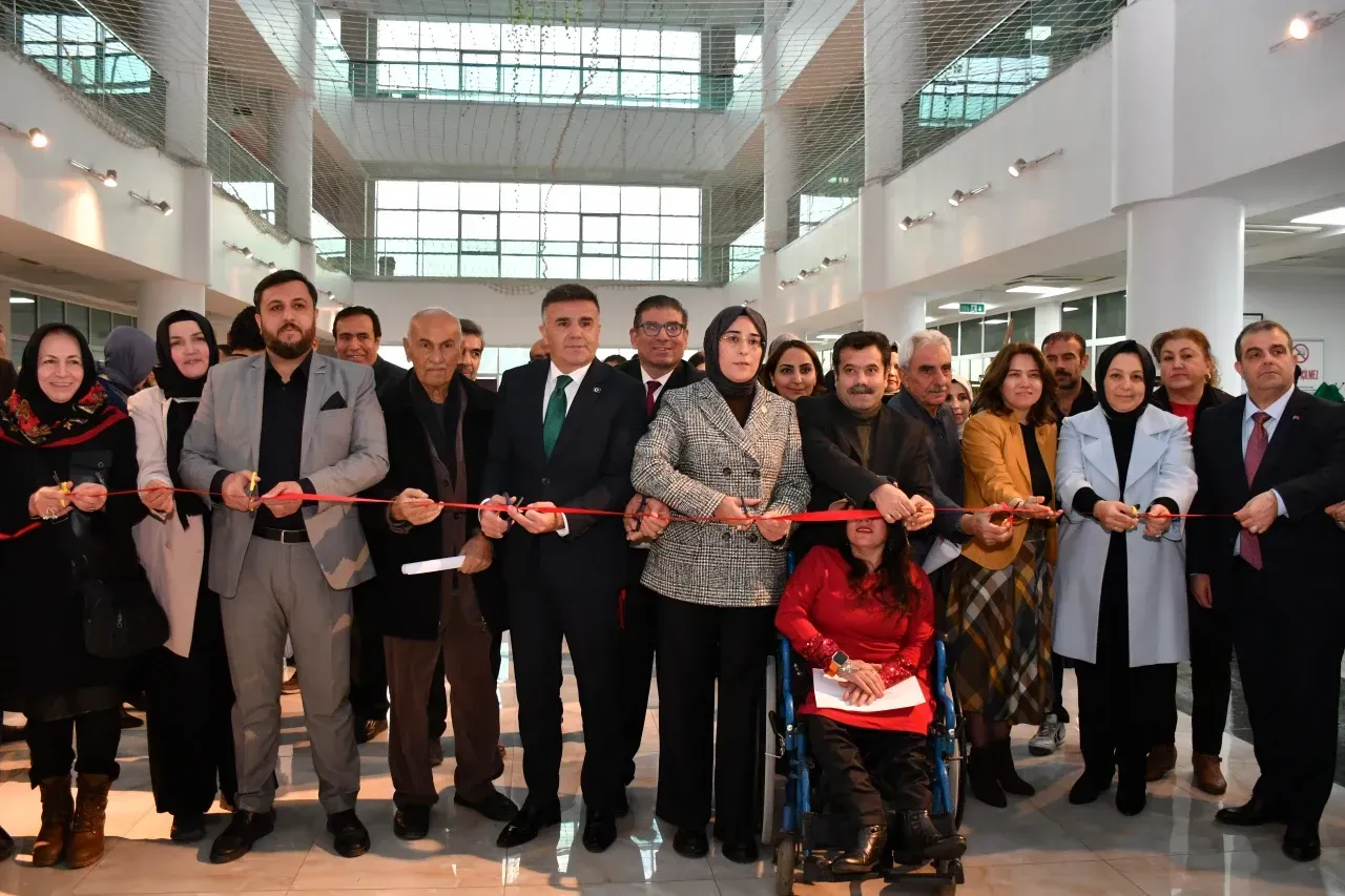Şanlıurfa’da 50 Sanatçıdan Nevin Güllüoğlu Anısına Karma Sergi