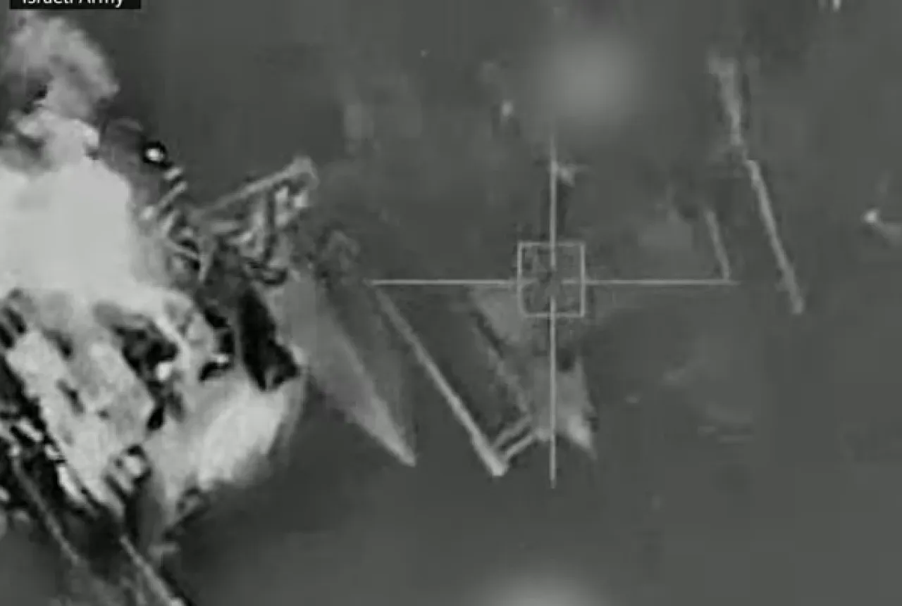 İsrail, Suriye’de 48 saatte yüzlerce askeri hedefi vurdu