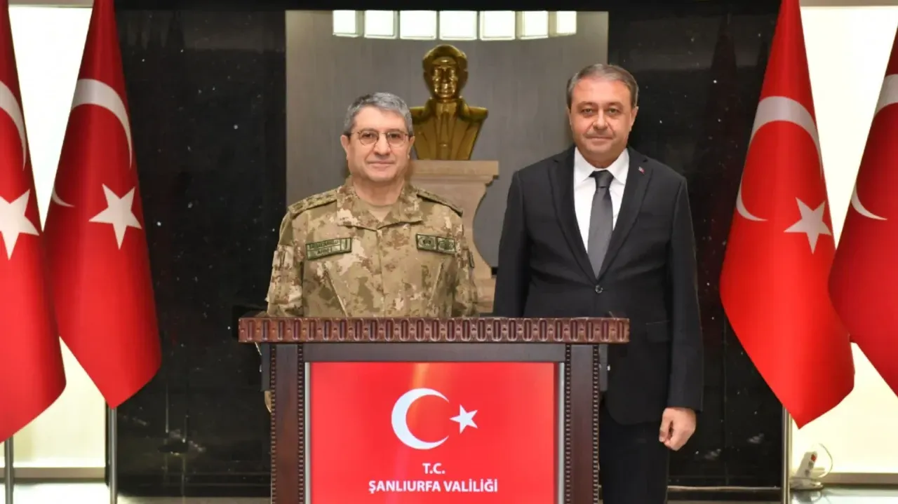 Kara Kuvvetleri Komutanı Orgeneral Bayraktaroğlu’ndan Vali Şıldak’a Ziyaret