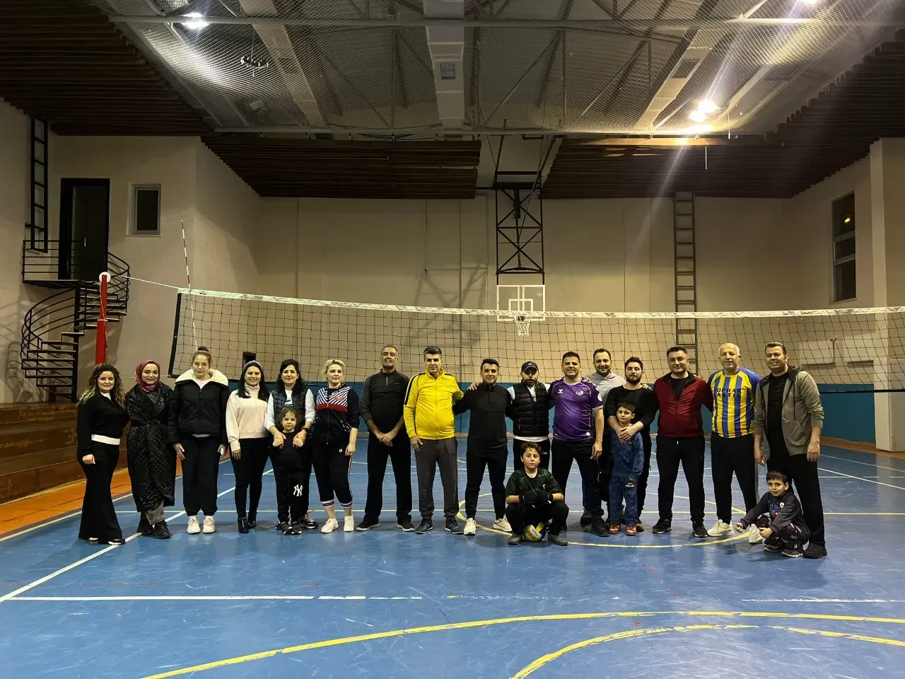 Belediye Personelleri Voleybol etkinliği ile stres atıyor