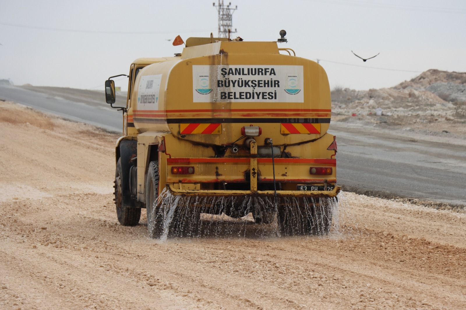 Mobilyacılar ve gıda sanayi sitelerinde yol genişletme çalışmaları