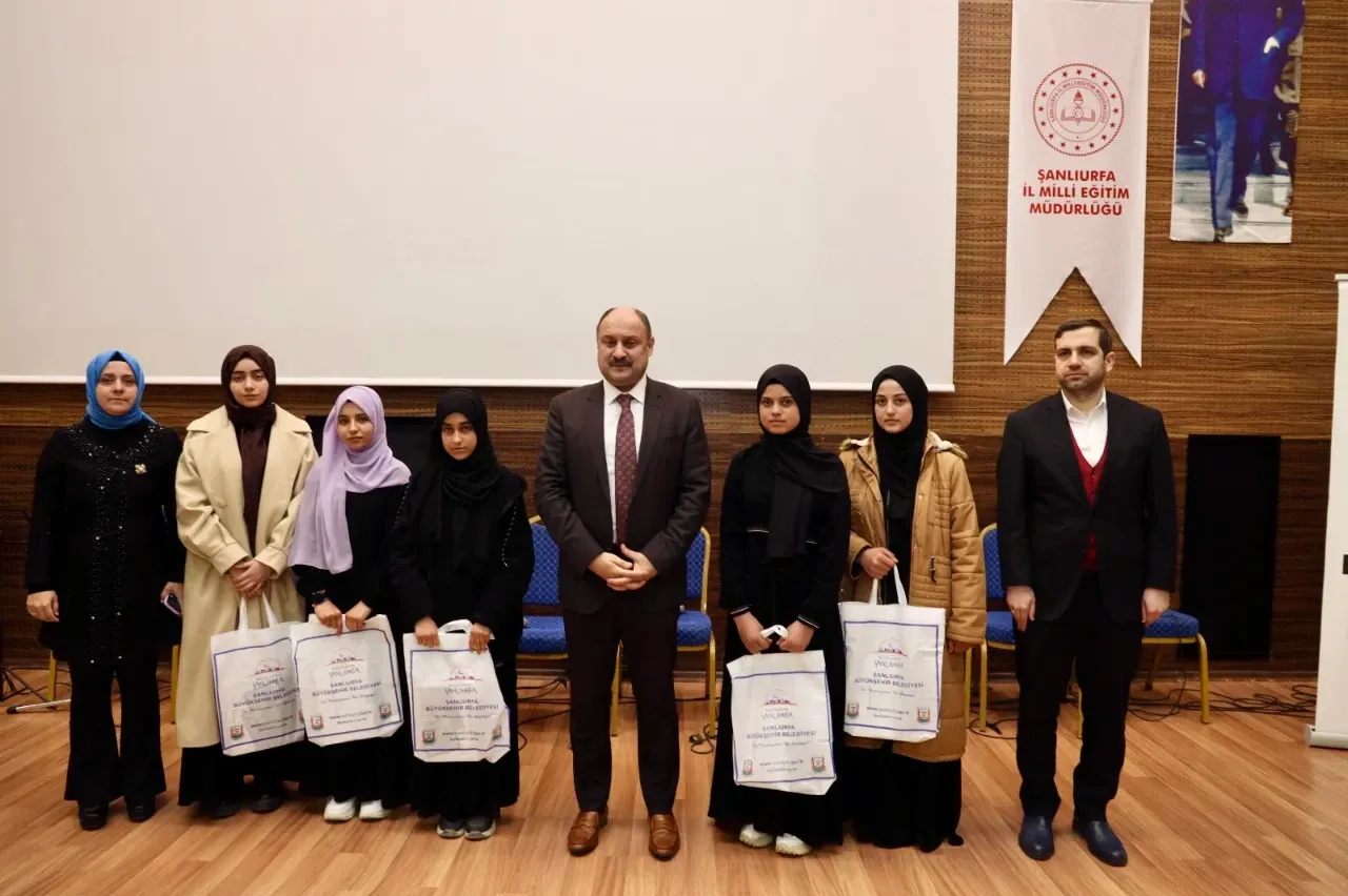 Şanlıurfa Büyükşehir ‘den 350 hafıza tablet hediyesi