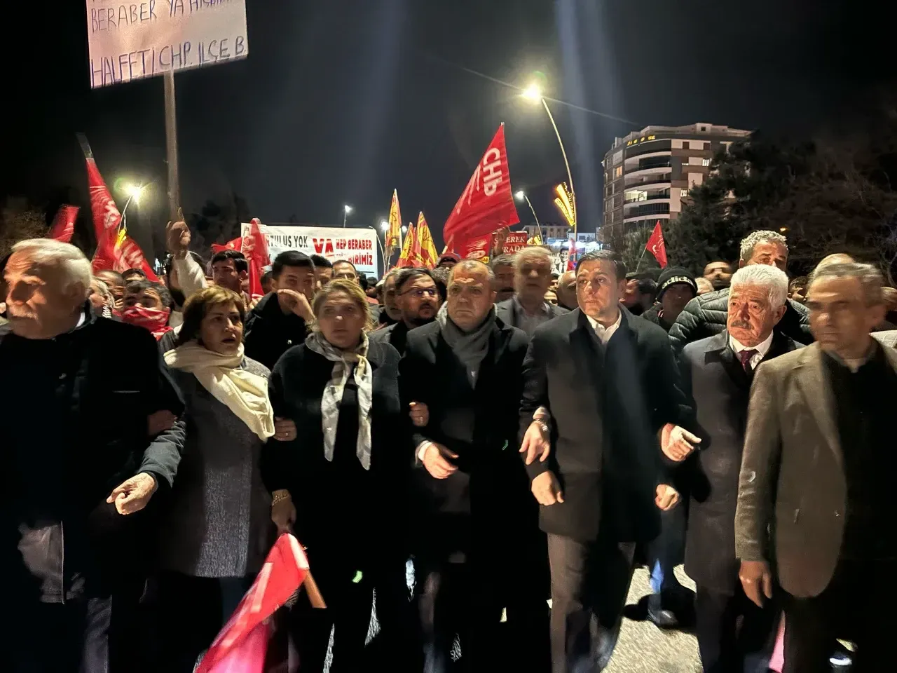 CHP Şanlıurfa İl Örgütü’nden Ekrem İmamoğlu’na Destek Yürüyüşü