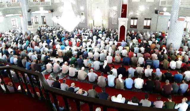 Şanlıurfa’da Bayram Namazı Saat Kaçta Kılınacak?