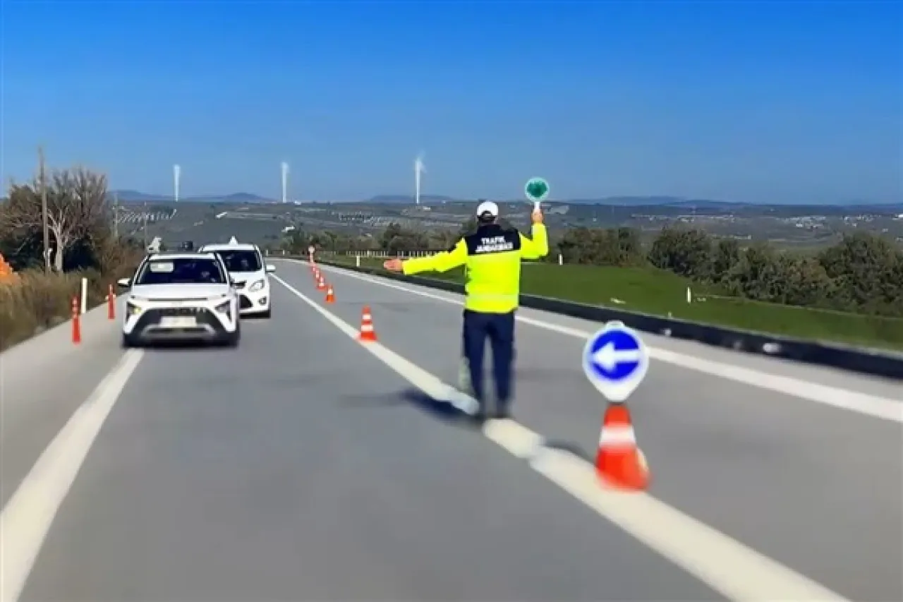 Bayram tatilinin ilk 4 günü trafik kazalarında 34 kişi hayatını kaybetti
