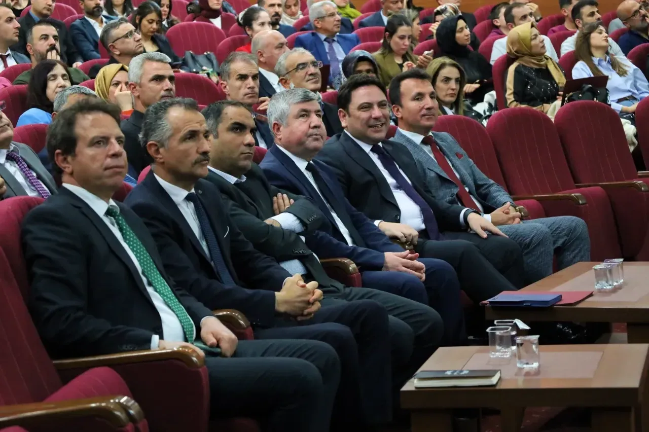 Haliliye’de Millî Eğitim Değerlendirme Toplantısı Gerçekleştirildi