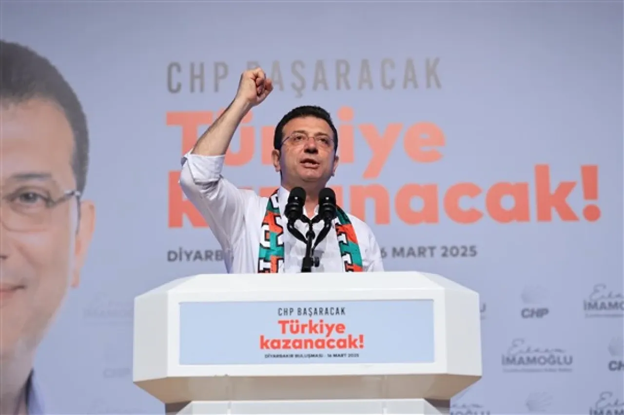İmamoğlu: Özel’e ve bütün  kurultay delegesi yol arkadaşlarıma başarılar diliyorum