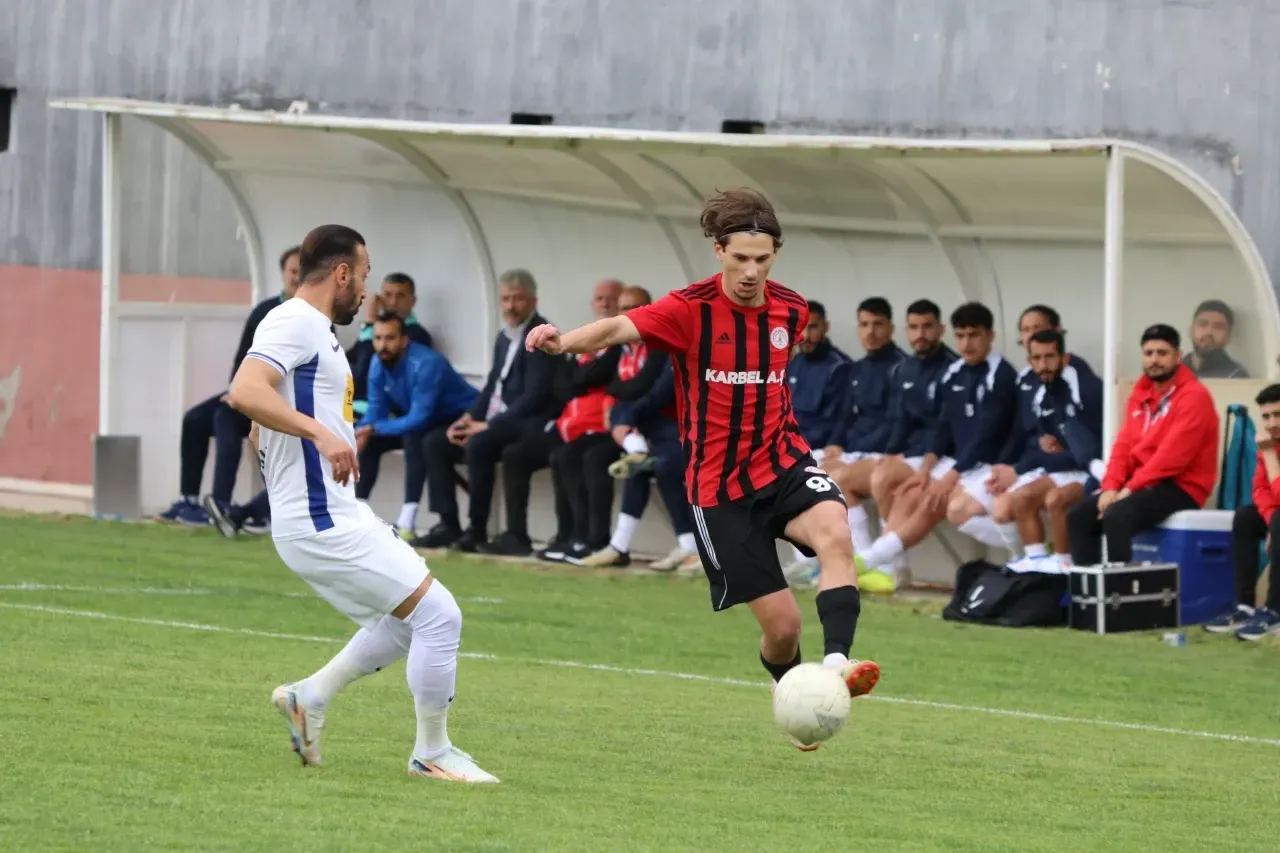 Karaköprü Belediyespor, Lider Sarıyer’e Boyun Eğdi