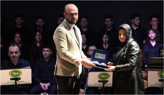 ŞANLIURFA’DA ÂŞIK VEYSEL EZGİLERİ YANKILANDI
