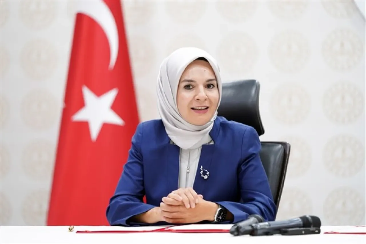 Bakan Göktaş,  Suriyeli bakan Kabawat ile görüştü